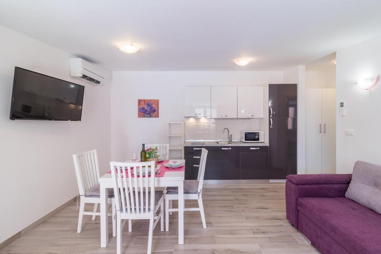 Apartments Ivica 1706 ลิทซ์ยัน ภายนอก รูปภาพ